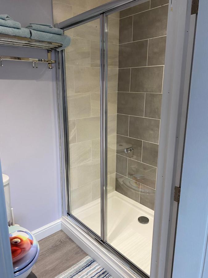 Modern Luxury 1 Bed Apartment With Parking Near Stansted Airport Stansted Mountfitchet Exterior photo