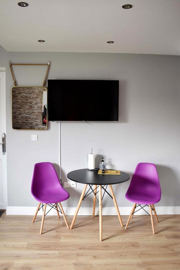 Modern Luxury 1 Bed Apartment With Parking Near Stansted Airport Stansted Mountfitchet Exterior photo